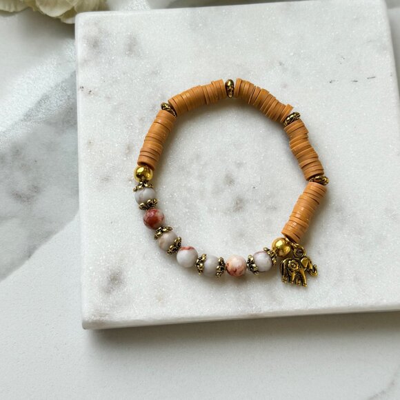 Red vein jasper, clay beads stretch boho bracelet, rubber discs beads jewelry, - Picture 4 of 8